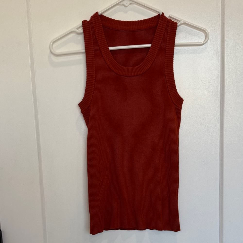 Sleeveless Ribbed Knit Top - Rust